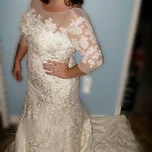 Wedding dress